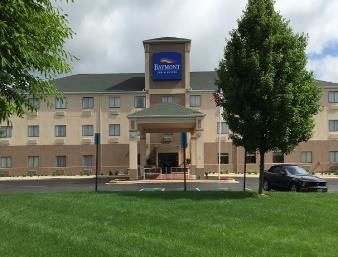 Baymont By Wyndham Chelsea Hotel Exterior photo